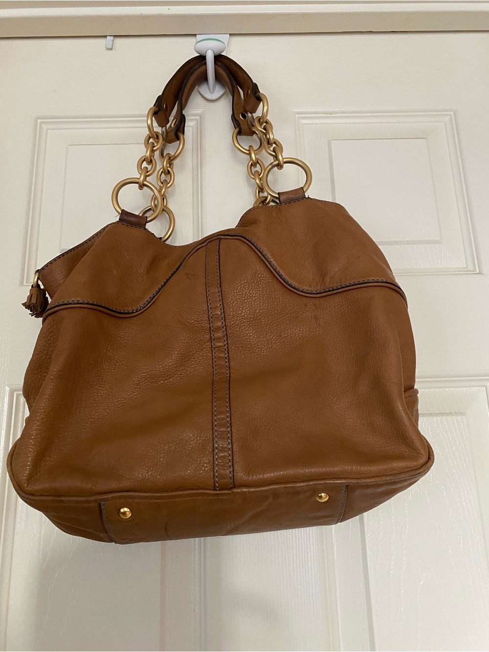 Juicy Couture Brown Leather Shoulder Bag with Pom-Pom Charm - Picture 3 of 8